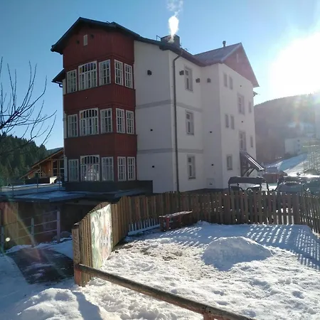 Apartment Apartman De Luxe, *