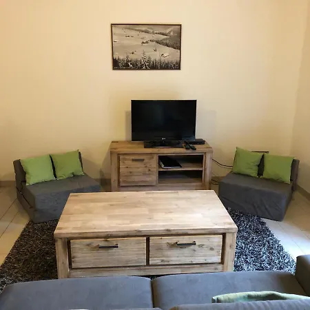 Apartman De Luxe, Pec pod Snezkou